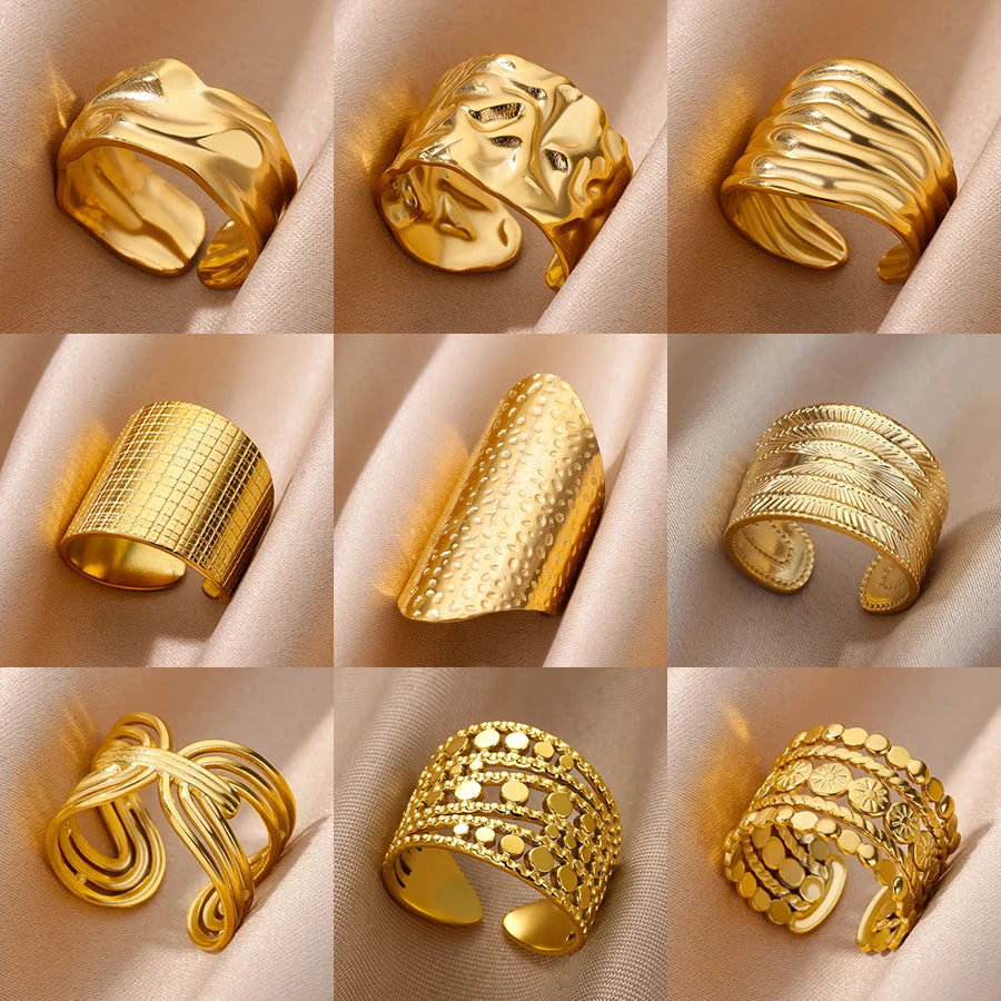 Chunky Gold Elegance