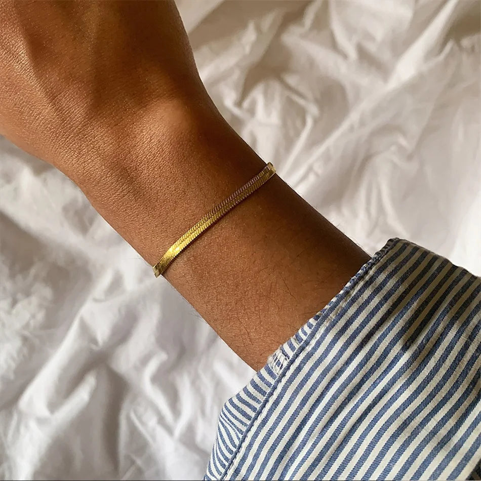 Golden Thread Bracelet